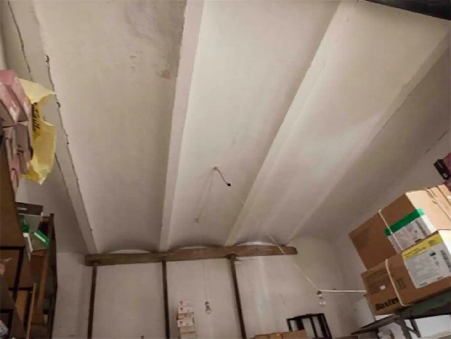 Piso en venta en Carmona con Balcón
