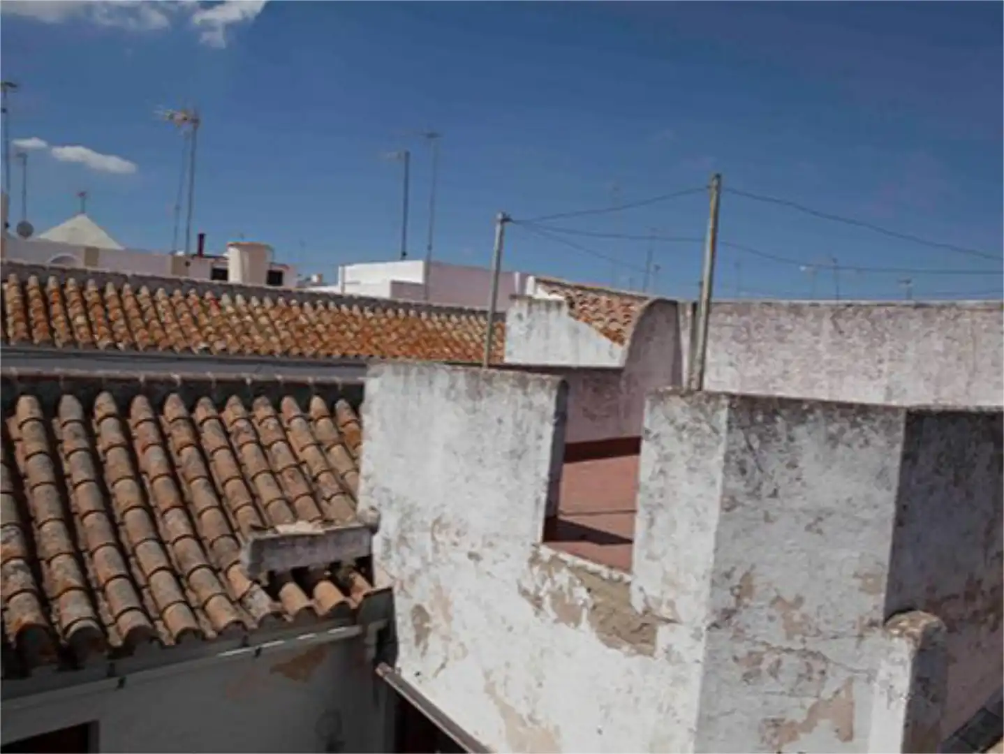 Vista exterior de Piso en venta en Carmona con Balcón