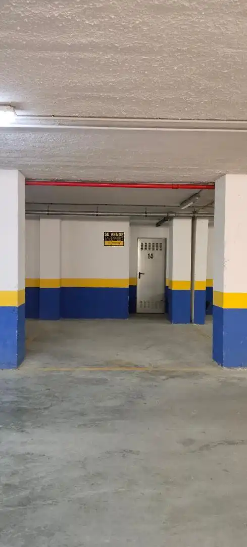 Aparcament de Garatge en venda en El Campello