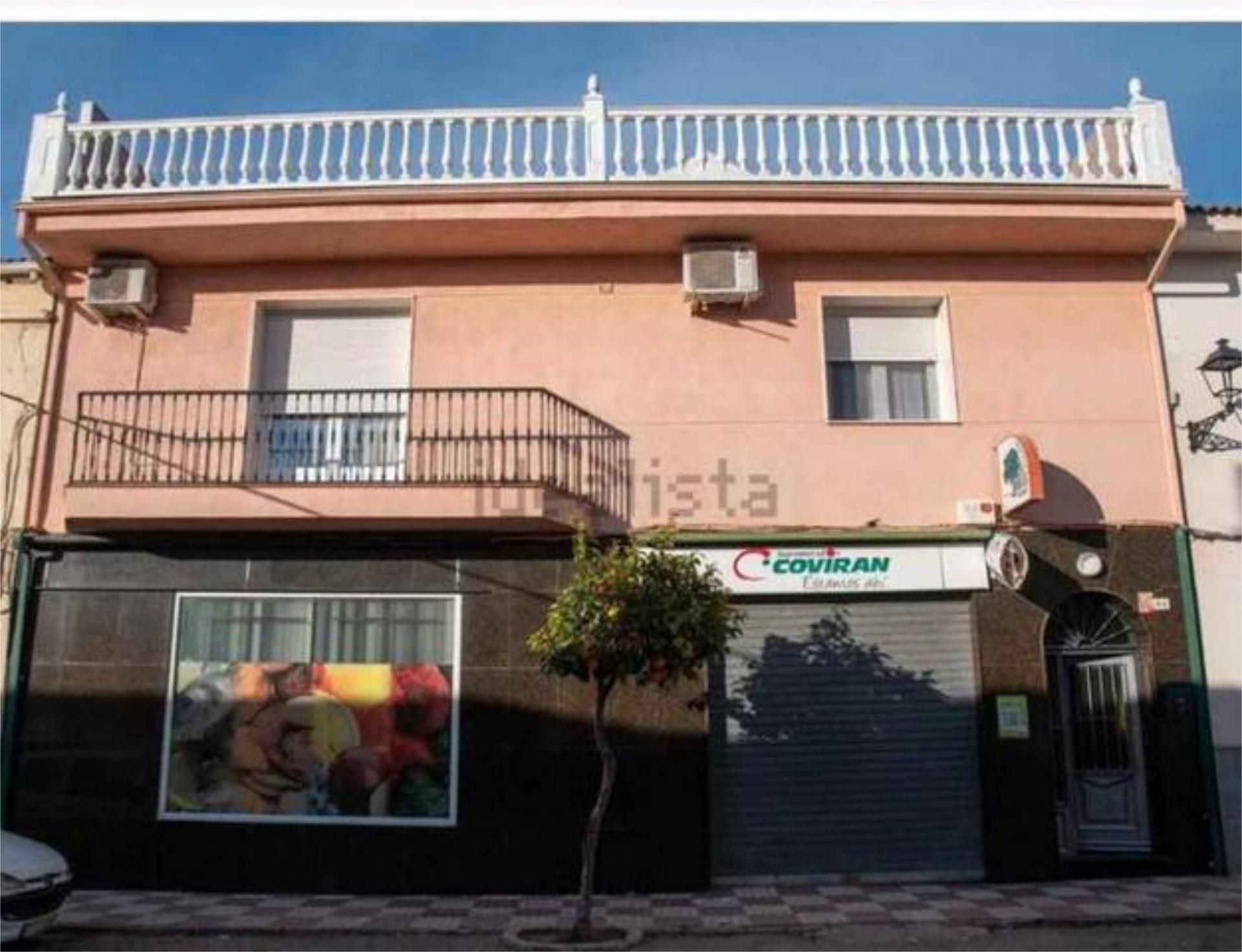 Vista exterior de Casa o xalet en venda en Torreblascopedro amb Calefacció, Jardí privat i Terrassa