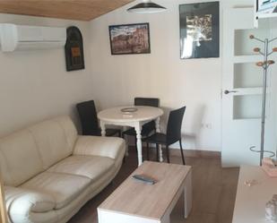 Sala d'estar de Apartament en venda en Cuenca Capital amb Aire condicionat, Calefacció i Traster