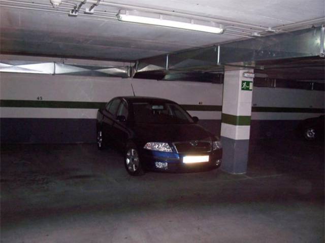 Garaje en Alquiler en Calle Fuente del Prado, 5 en Santo Domingo - El Campillín