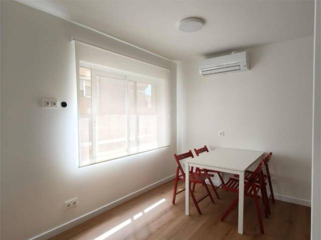 Oficina en Alquiler en Costa de les Germanetes, 6 en Bons Aires