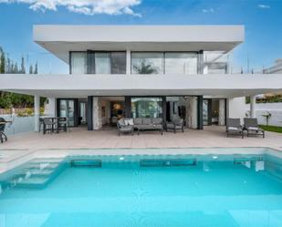 Piscina de Casa o xalet en venda en Marbella amb Aire condicionat, Terrassa i Piscina