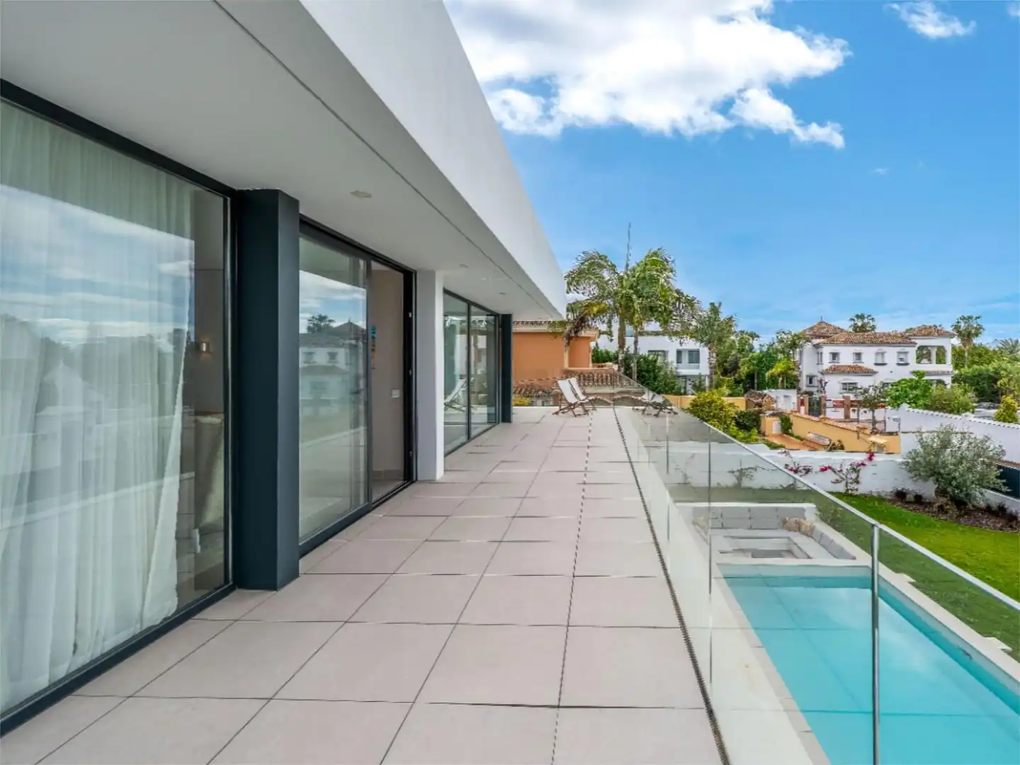 Casa o xalet en venda a Urbanización Montecarlo, 10, Nueva Alcántara Terrassa de Casa o xalet en venda en Marbella amb Aire condicionat, Terrassa i Piscina
