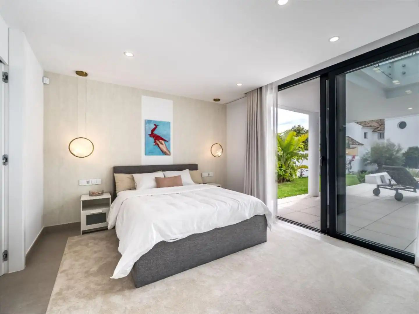 Casa o xalet en venda a Urbanización Montecarlo, 10, Nueva Alcántara Dormitori de Casa o xalet en venda en Marbella amb Aire condicionat, Terrassa i Piscina