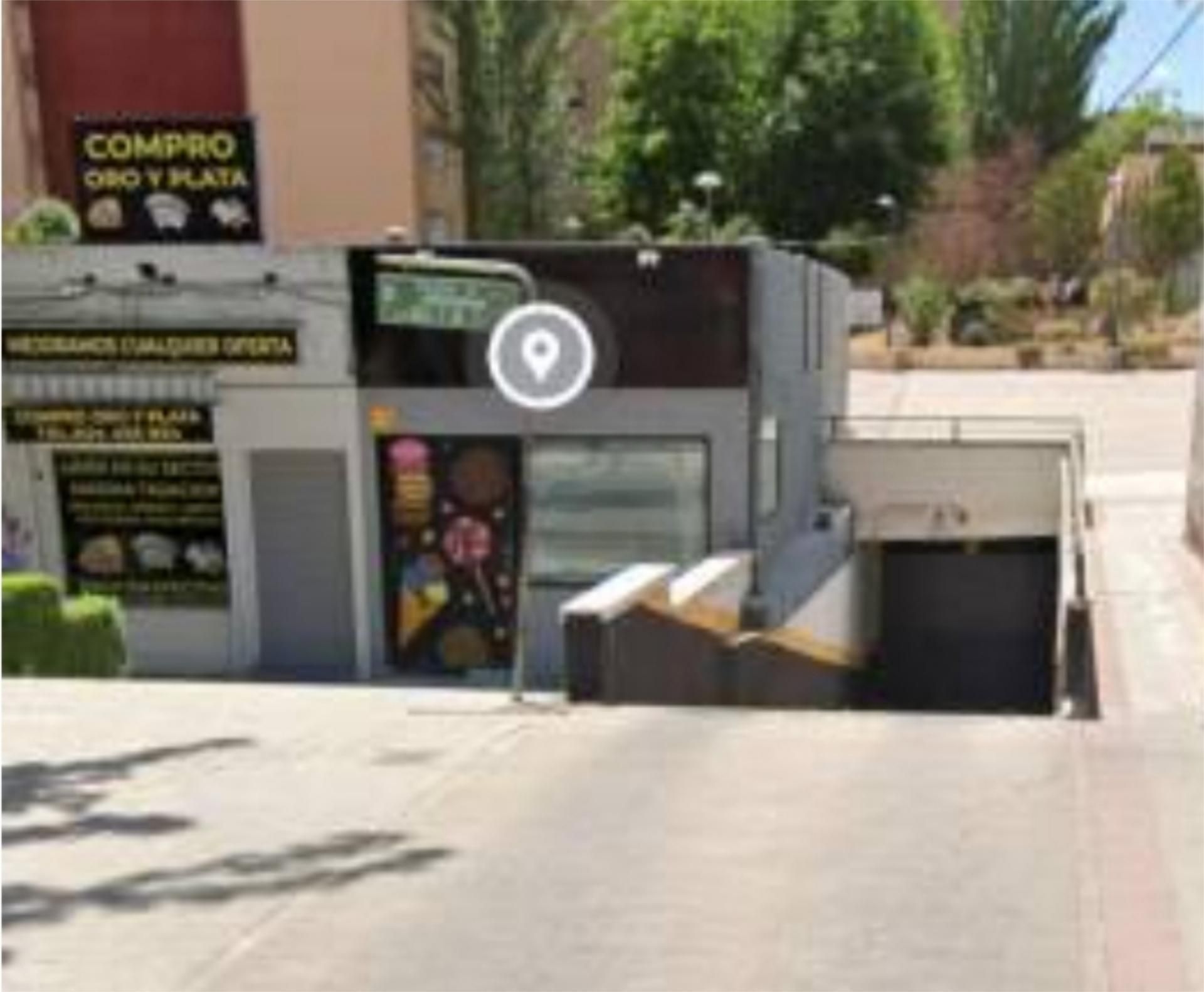 Garage to rent in Coslada