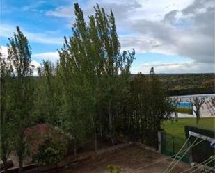 Jardí de Casa o xalet en venda en Terradillos amb Calefacció, Terrassa i Traster