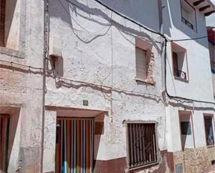 Vista exterior de Casa o xalet en venda en Muniesa amb Terrassa