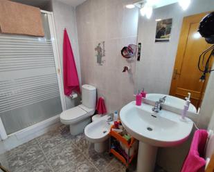 Bathroom of Flat for sale in Xirivella  with Air Conditioner, Oven and Video intercom