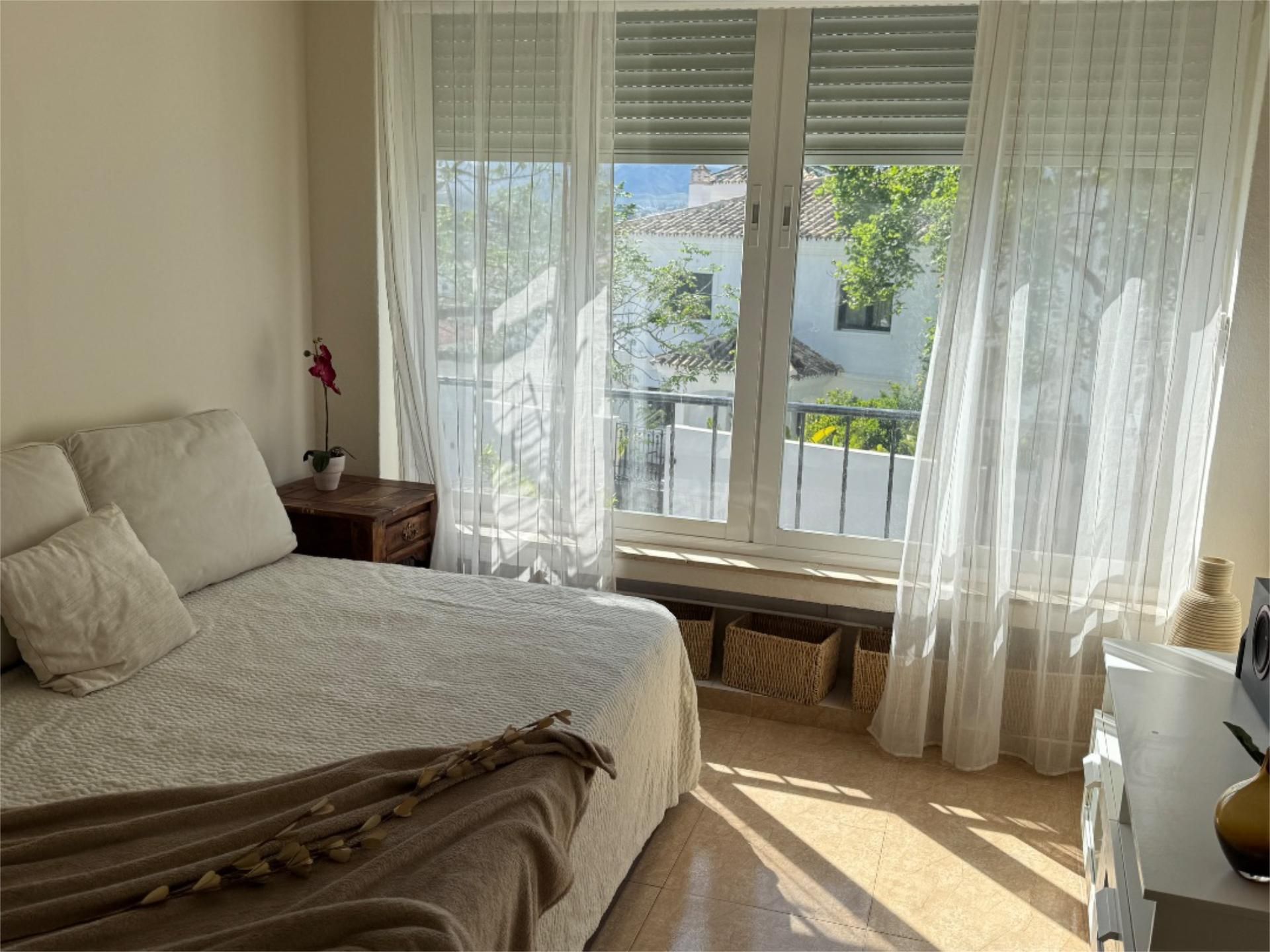 Dormitori de Pis en venda en Marbella amb Aire condicionat, Calefacció i Moblat