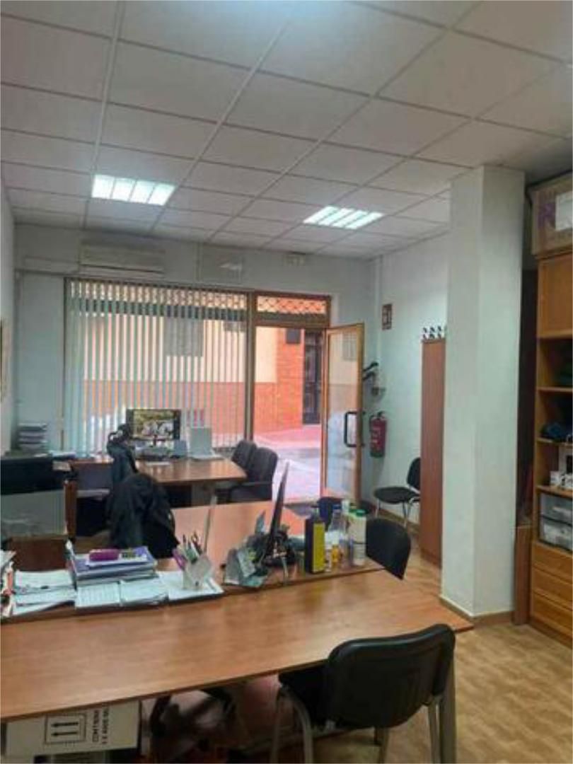 Office to rent in  Córdoba Capital  with Air Conditioner