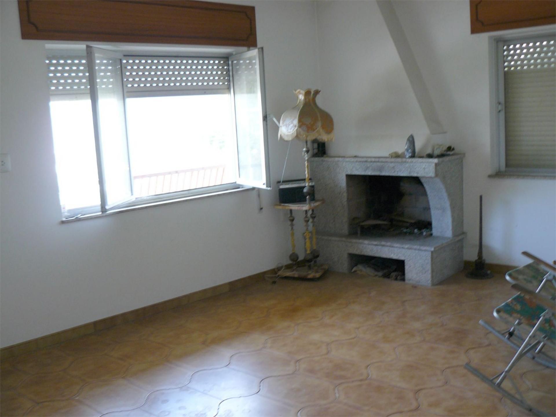 Living room of Flat for sale in Becerreá  with Private garden, Parquet flooring and Furnished