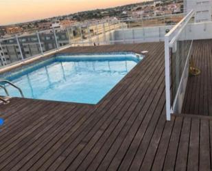 Piscina de Pis de lloguer en Torrent amb Aire condicionat, Calefacció i Terrassa