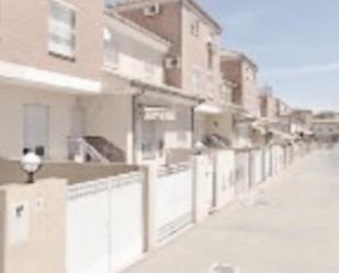 Exterior view of Single-family semi-detached for sale in  Granada Capital  with Air Conditioner, Heating and Terrace
