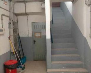 Box room to rent in Irun 