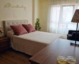Bedroom of Flat to rent in Gijón   with Parquet flooring, Furnished and Oven
