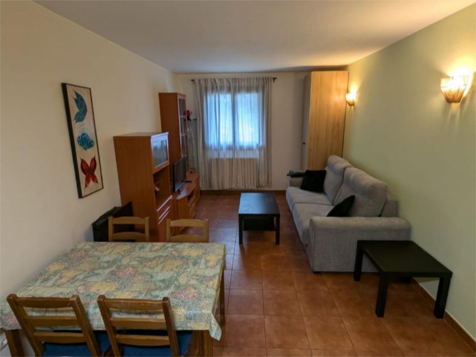 Sala d'estar de Pis de lloguer en Biescas amb Calefacció i Moblat