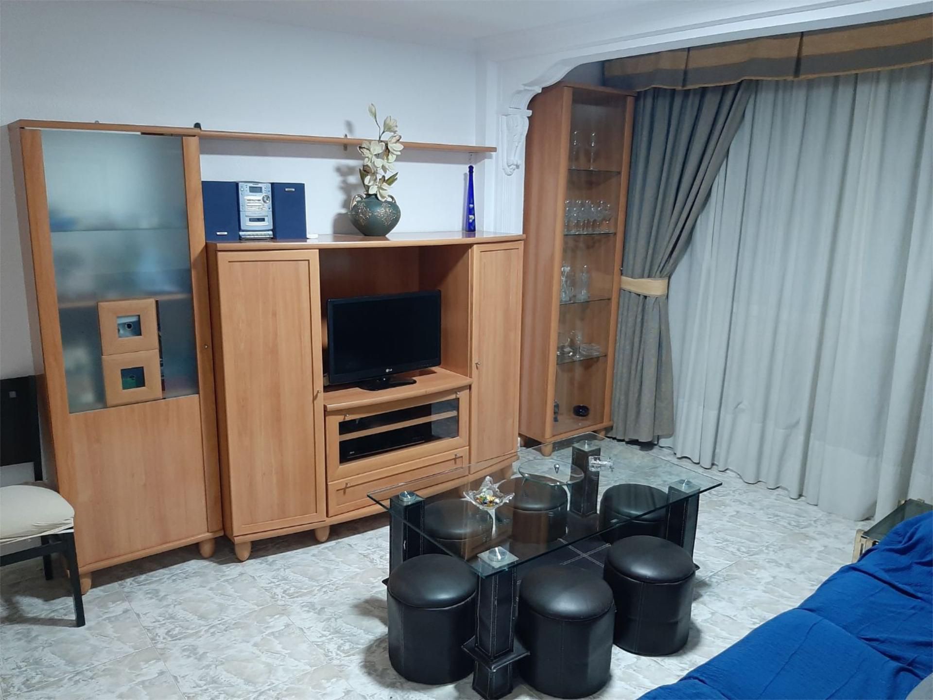Sala d'estar de Pis en venda en Benidorm amb Aire condicionat