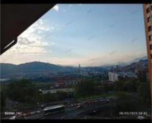 Vista exterior de Pis en venda en Barakaldo  amb Terrassa