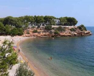 Vista exterior de Apartament de lloguer en L'Ampolla amb Calefacció, Piscina i Moblat
