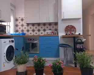 Kitchen of Flat to share in Cartagena  with Parquet flooring, Furnished and Oven