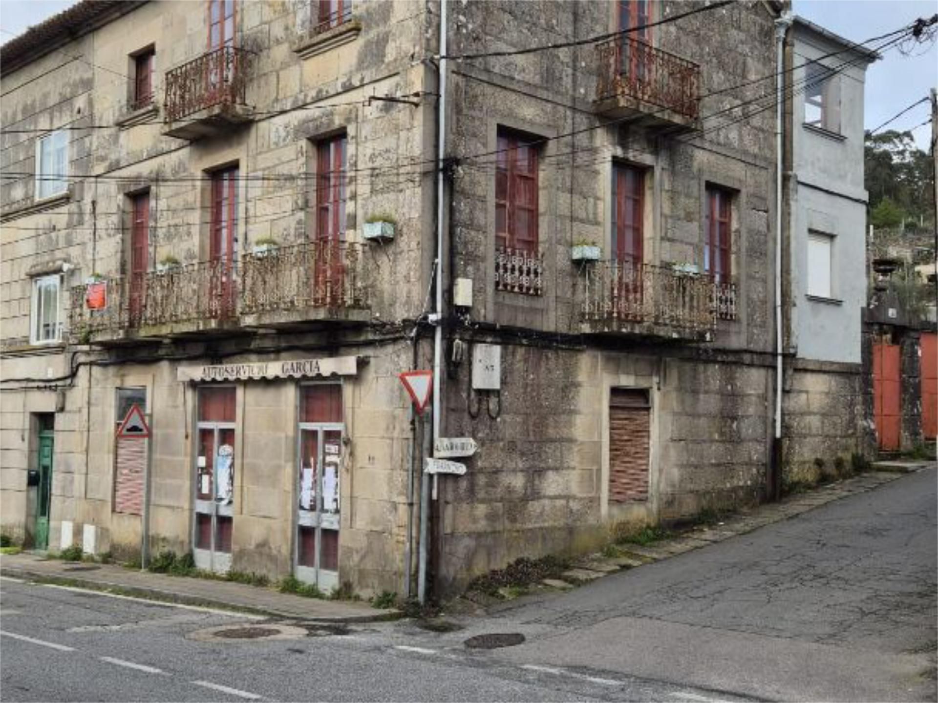 Vista exterior de Casa adosada en venda en Pontevedra Capital 