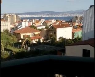 Außenansicht von Wohnung miete in Cangas  mit Klimaanlage, Heizung und Parkett