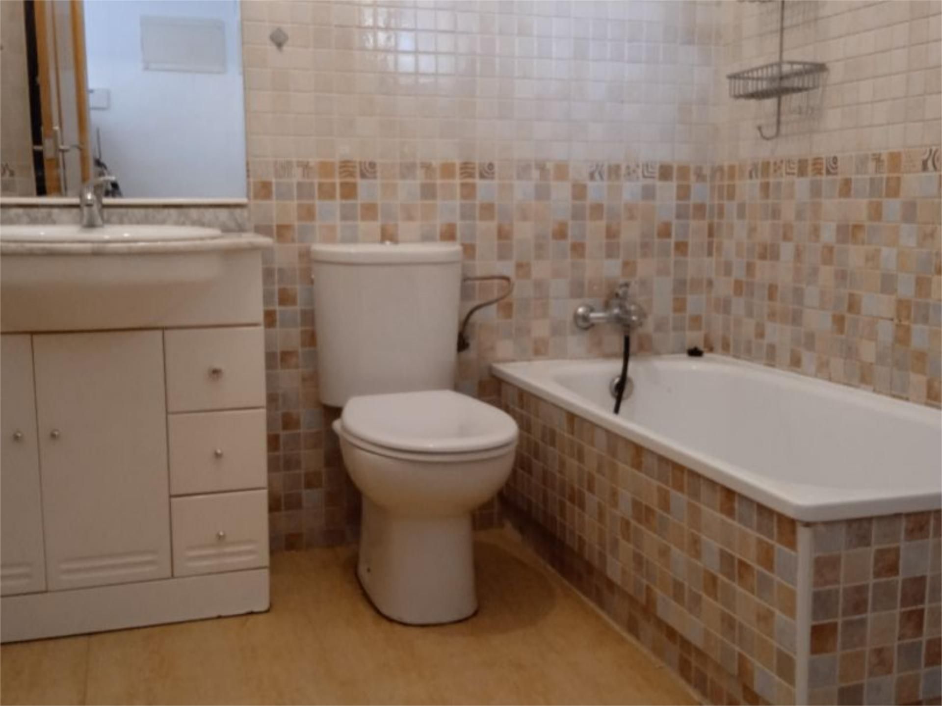 Bathroom of Flat for sale in Orihuela  with Air Conditioner, Terrace and Swimming Pool