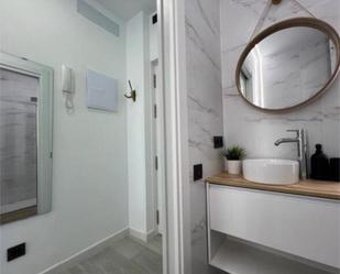 Bathroom of Apartment to rent in Las Palmas de Gran Canaria
