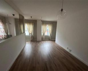 Living room of Flat to rent in Santiago de Compostela   with Heating and Storage room