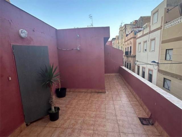 Casa adosada en Venta en Calle Teruel, 3 en Centro