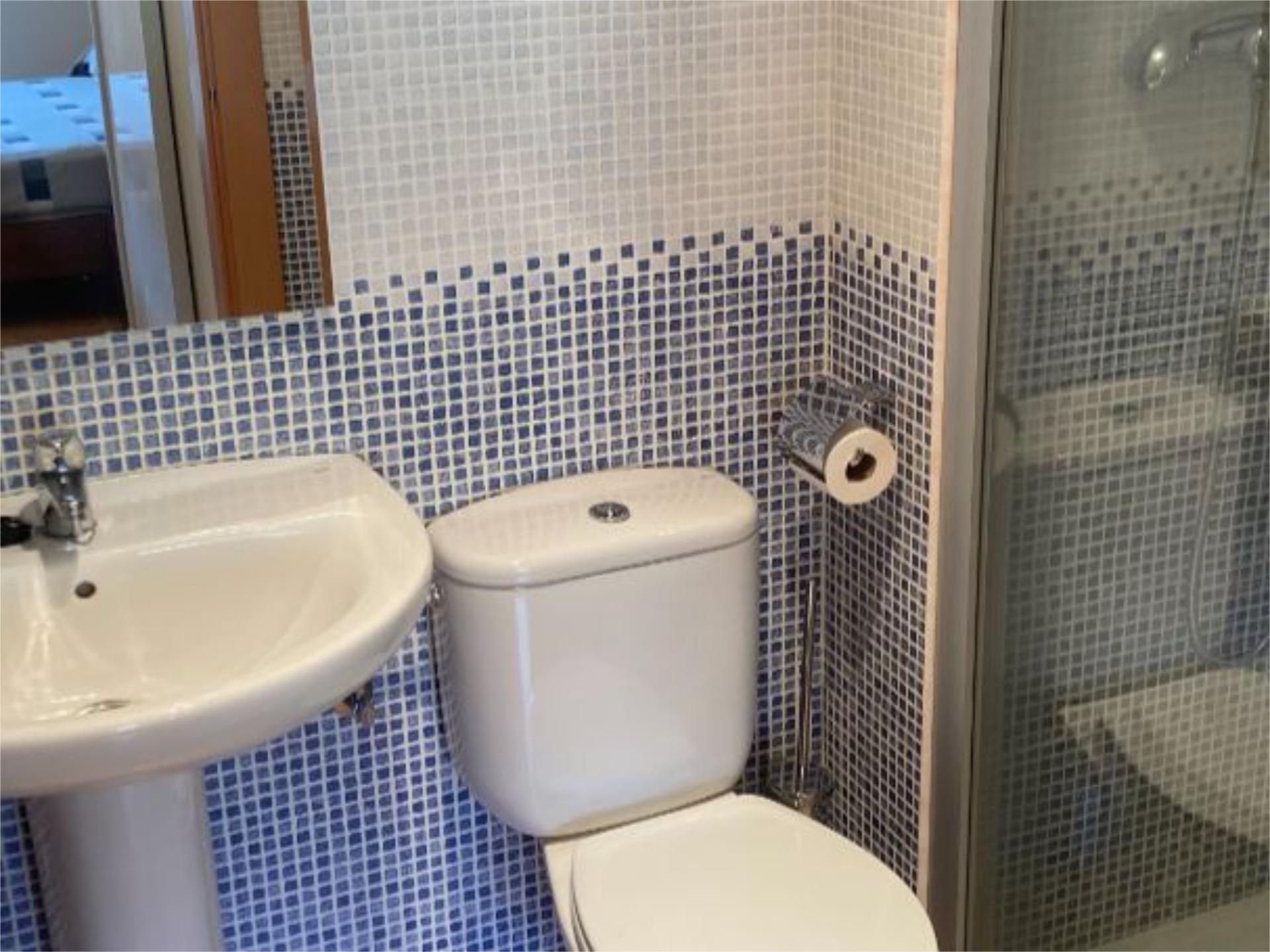 Bany de Pis en venda en Manresa amb Aire condicionat, Piscina i Balcó