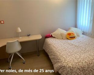 Bedroom of Flat to share in Girona Capital  with Heating, Terrace and Furnished