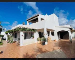 Vista exterior de Casa o xalet en venda en Santanyí amb Piscina