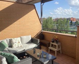 Terrassa de Àtic de lloguer en  Madrid Capital amb Aire condicionat, Calefacció i Jardí privat