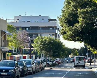 Außenansicht von Garage miete in Tomares