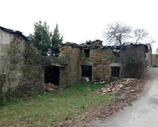 Vista exterior de Casa o xalet en venda en Pol amb Jardí privat