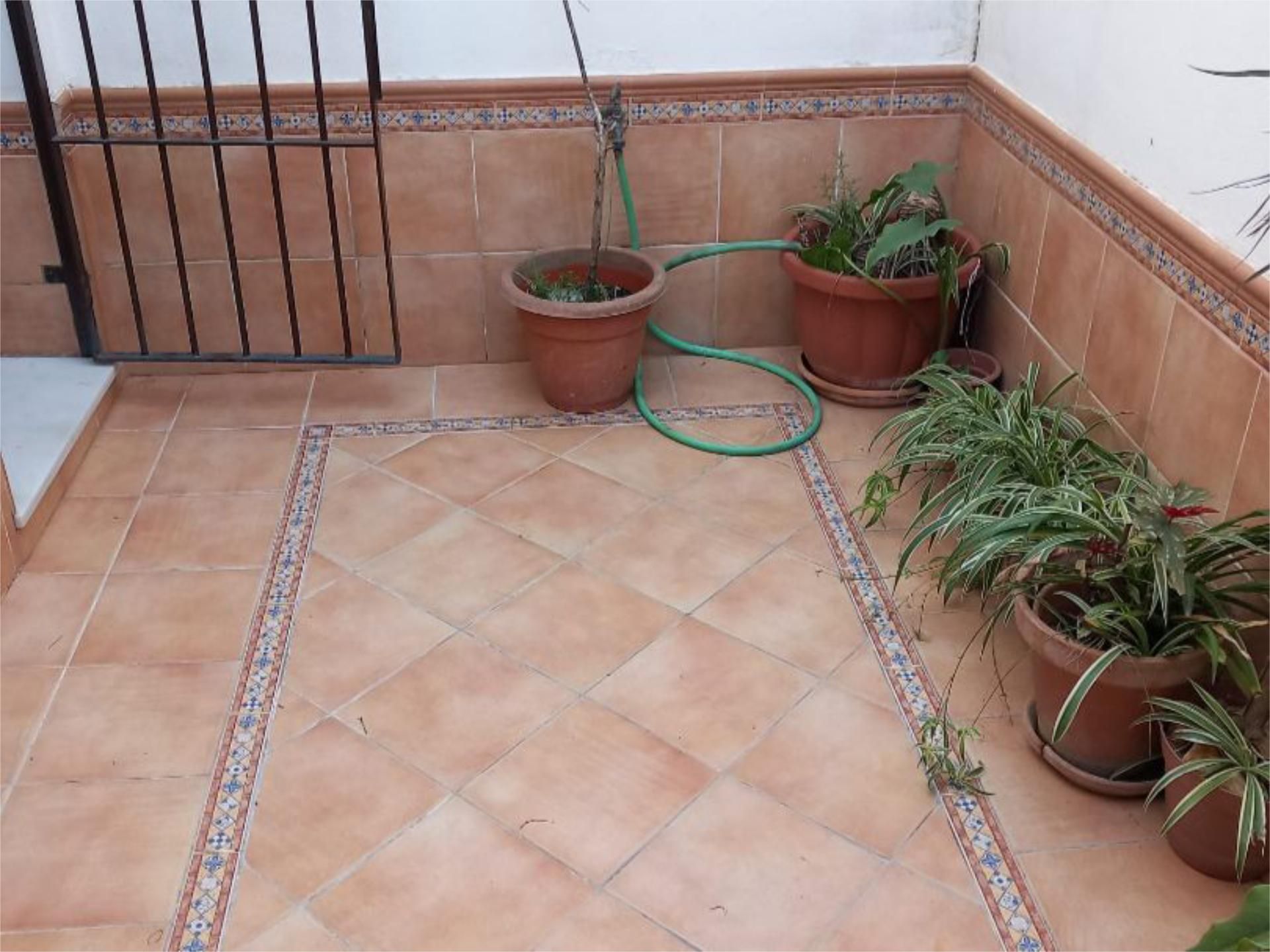 Jardí de Planta baixa en venda en Trigueros amb Aire condicionat