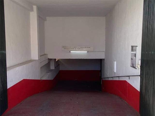 Garaje en Venta en Calle Serrano Fernández, 19 en Barrio de Ciudad Jardín