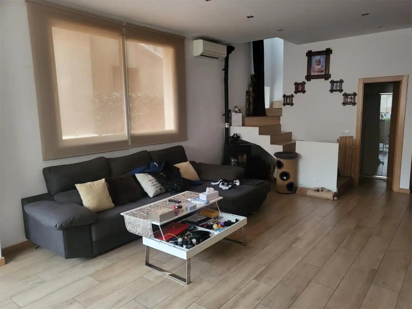 Wohnzimmer von Einfamilien-Reihenhaus zum Verkauf in Montcada i Reixac mit Terrasse