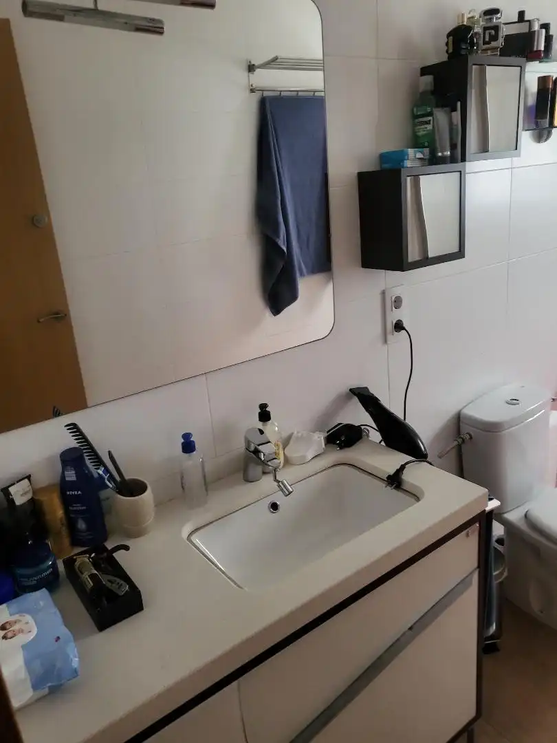 Badezimmer von Einfamilien-Reihenhaus zum Verkauf in Montcada i Reixac mit Terrasse