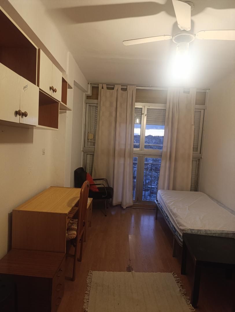 Bedroom of Flat to share in Málaga Capital  with Furnished, Oven and Washing machine