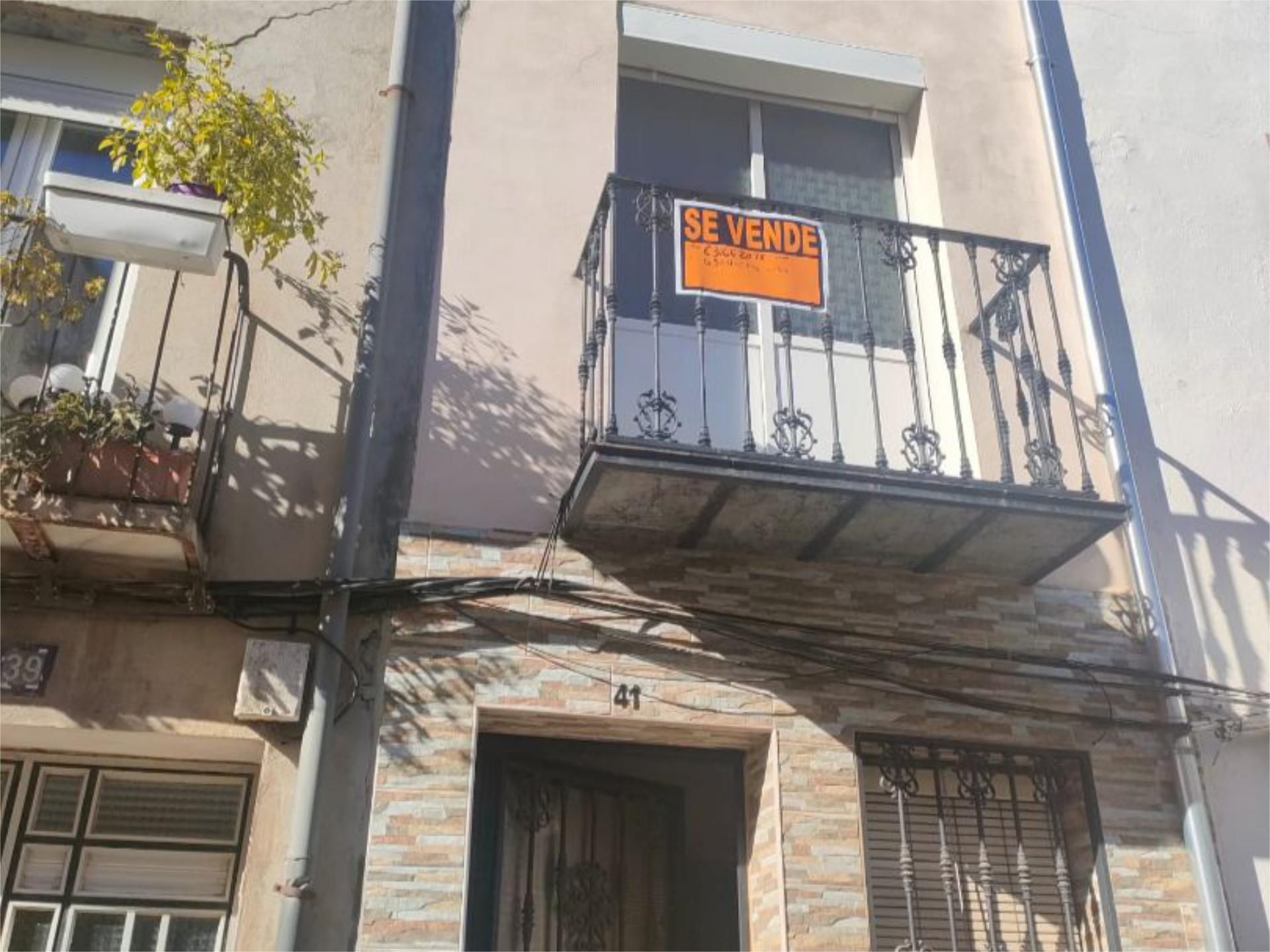 Vista exterior de Pis en venda en Castellar amb Aire condicionat, Terrassa i Moblat