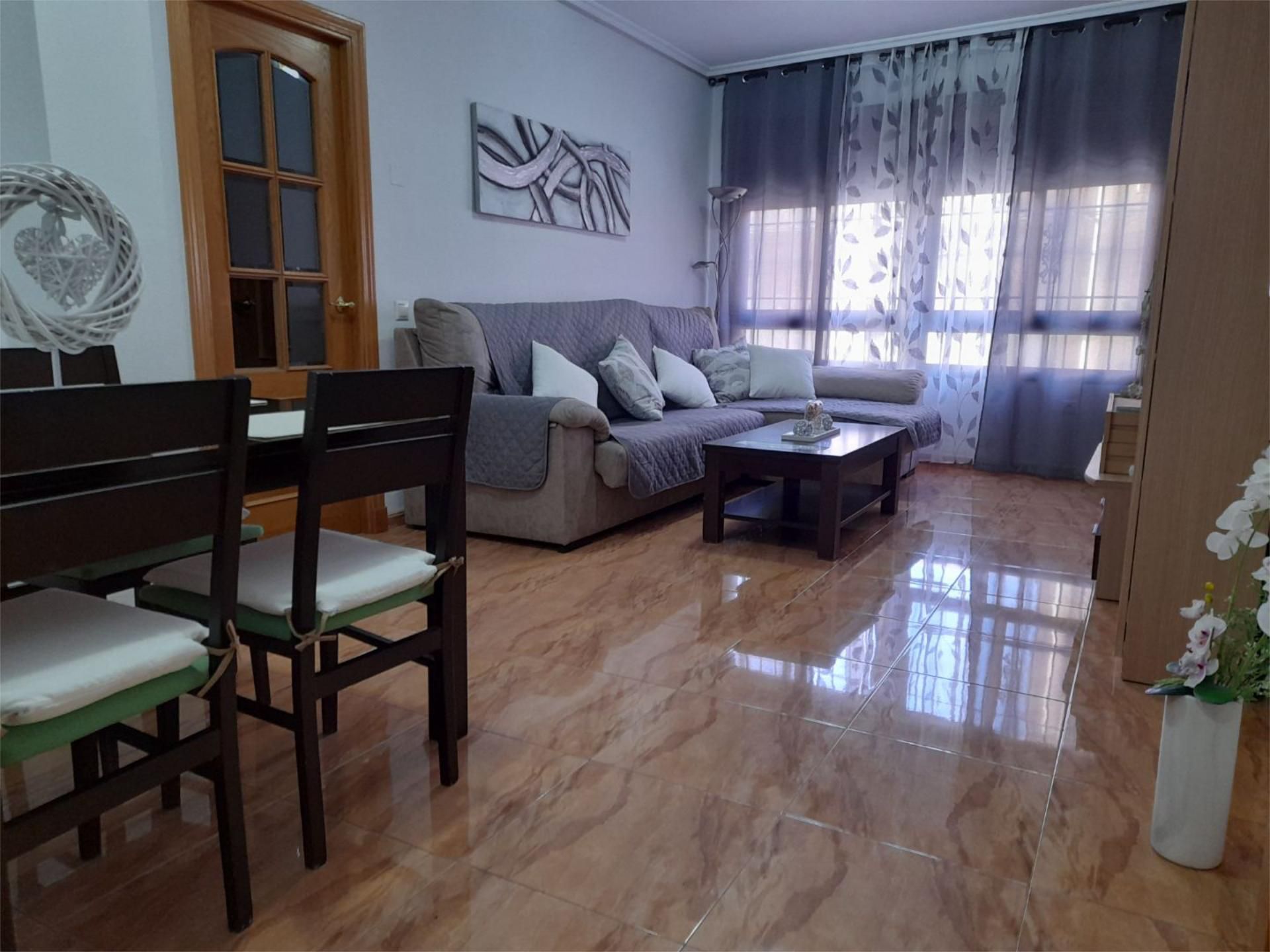 Sala d'estar de Pis en venda en  Almería Capital