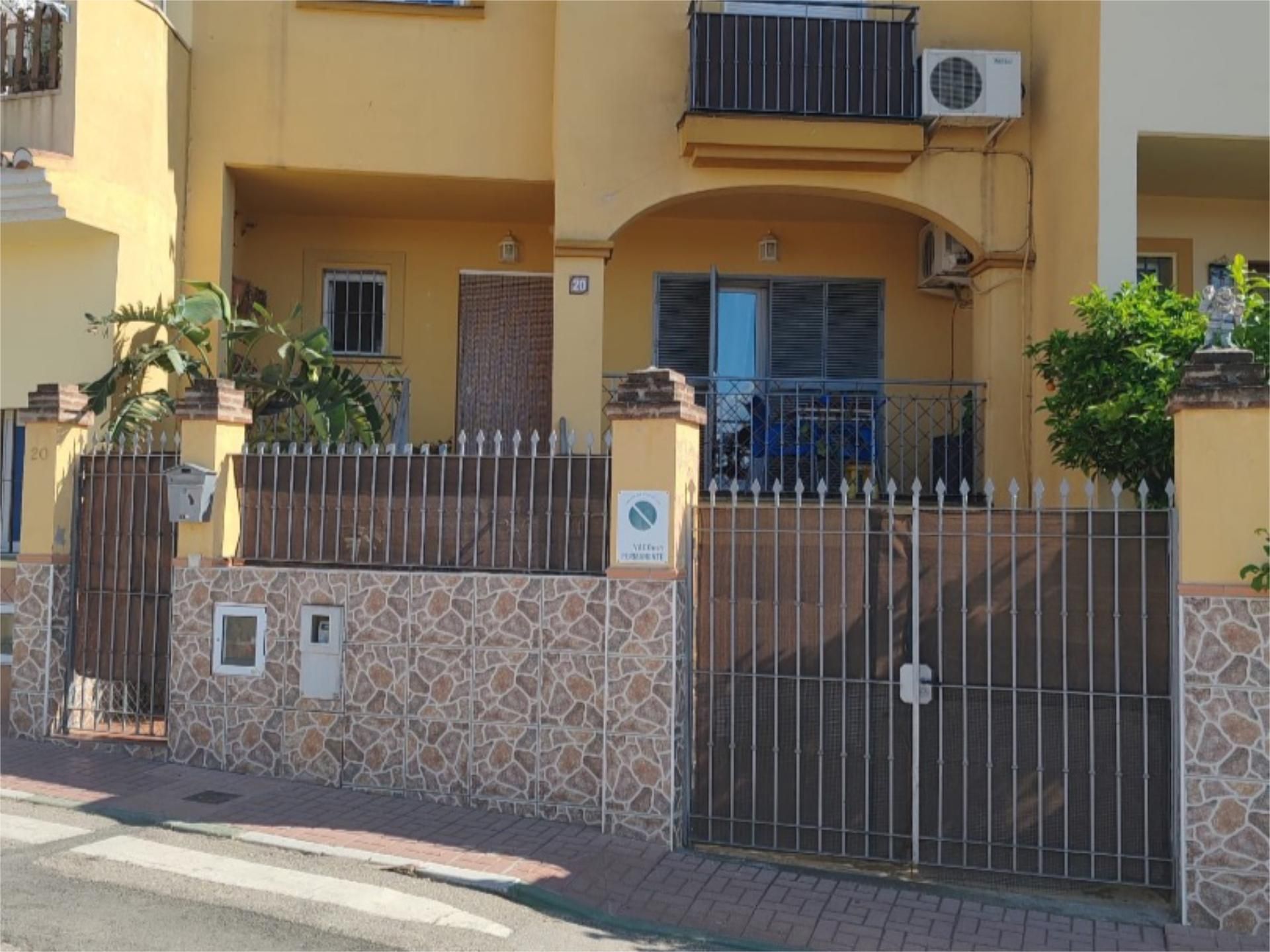 Vista exterior de Pis en venda en Benamocarra amb Aire condicionat, Terrassa i Balcó
