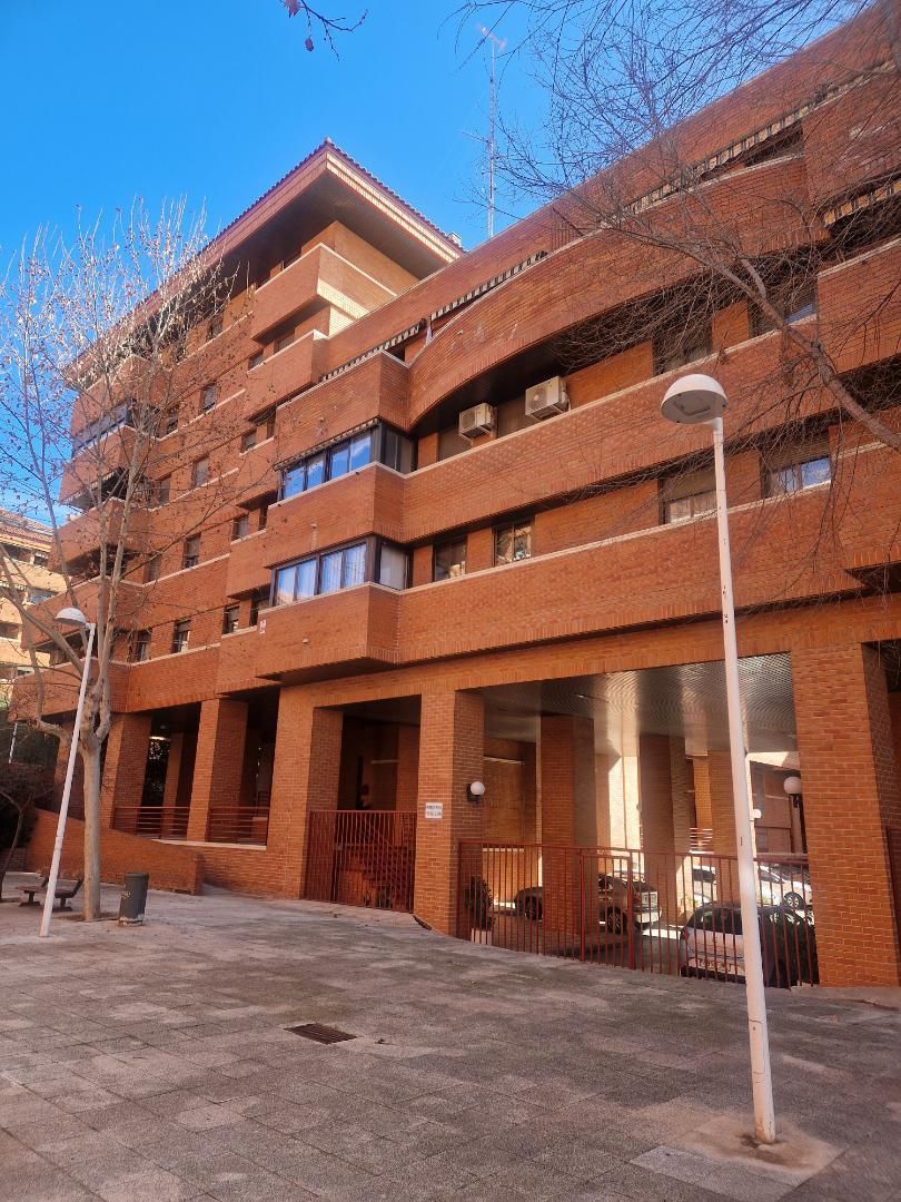 Exterior view of Flat for sale in  Toledo Capital  with Terrace, Swimming Pool and Balcony