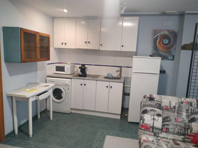 Piso en Venta en Calle Coterillo, 7 en Loredo