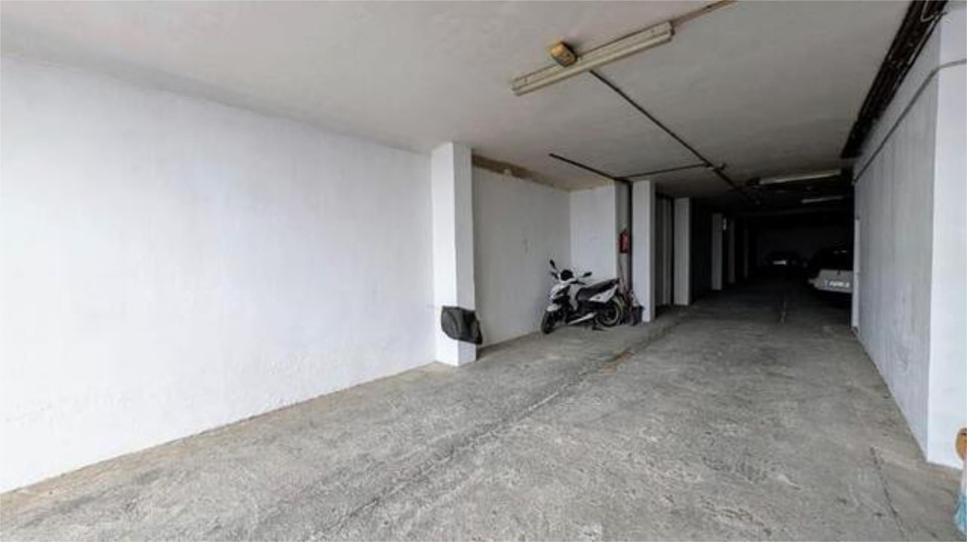 Garage to rent in Antequera