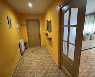 Flat for sale in Valdepeñas  with Air Conditioner and Balcony